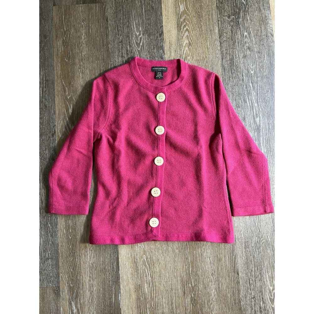 Pink Banana Republic cardigan with 3/4 sleeves size medium